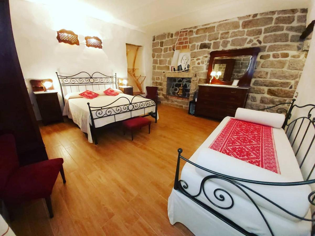 Al Vecchio Corso B&B Tempio Pausania Zewnętrze zdjęcie