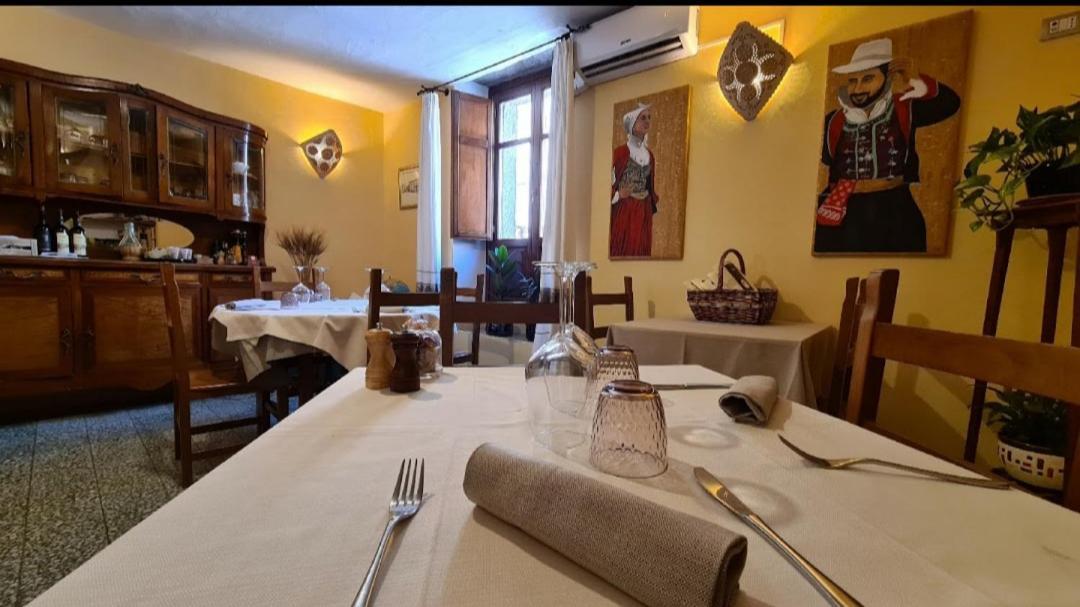 Al Vecchio Corso B&B Tempio Pausania Zewnętrze zdjęcie