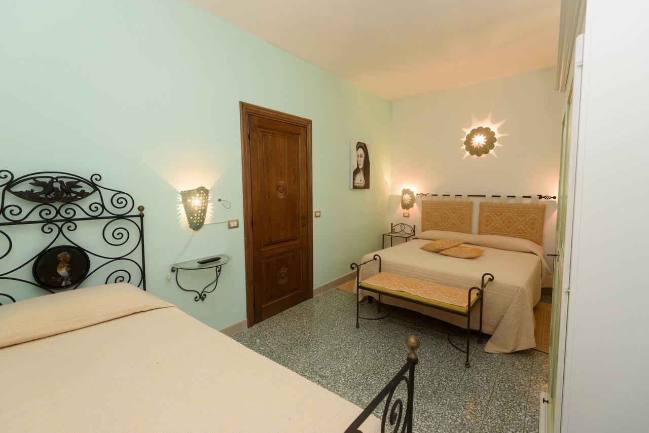 Al Vecchio Corso B&B Tempio Pausania Zewnętrze zdjęcie