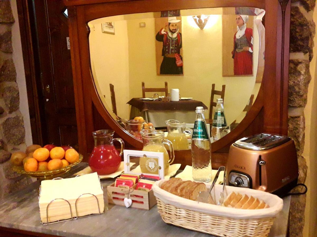 Al Vecchio Corso B&B Tempio Pausania Zewnętrze zdjęcie